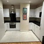 Traveleraddress - Crawford Place